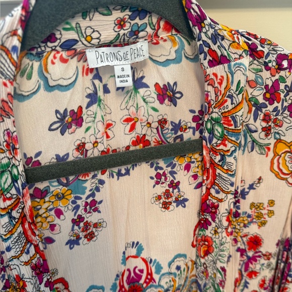 Patrons of Peace Kimono - Picture 2 of 3